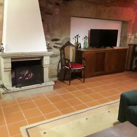 Casa Da Farmacia Castanheiro